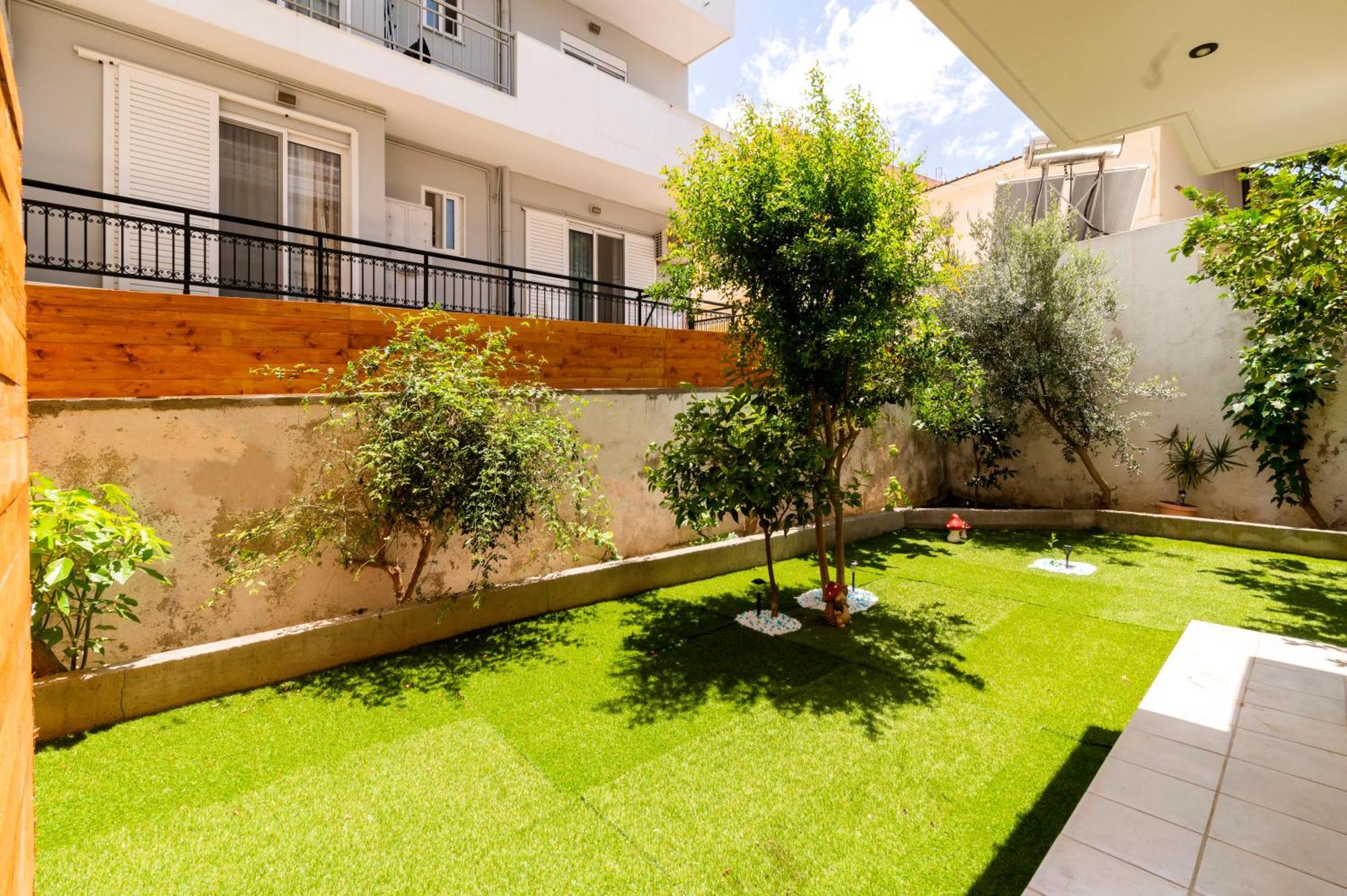 Lilliput Garden Apartment